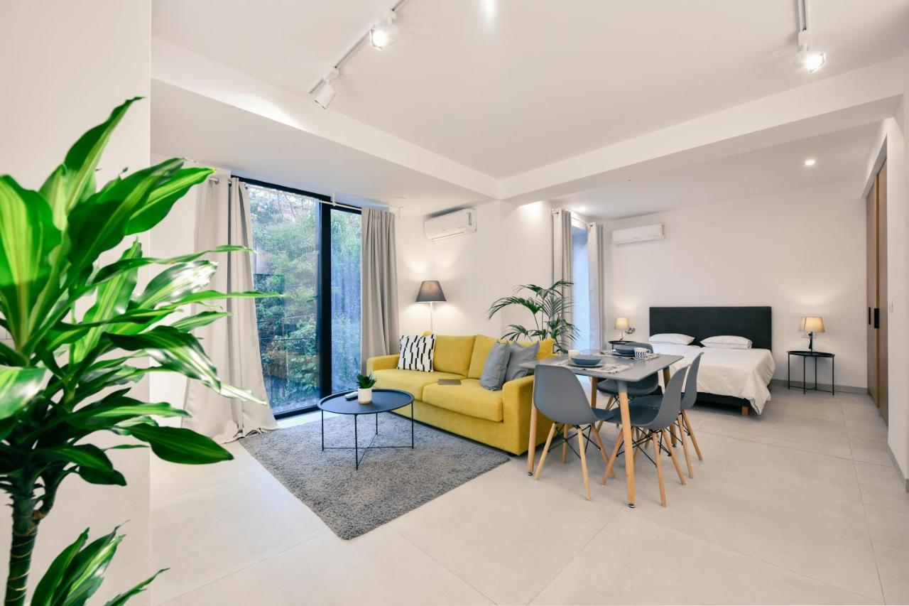 Collective Urban Villa In Tirana Zewnętrze zdjęcie